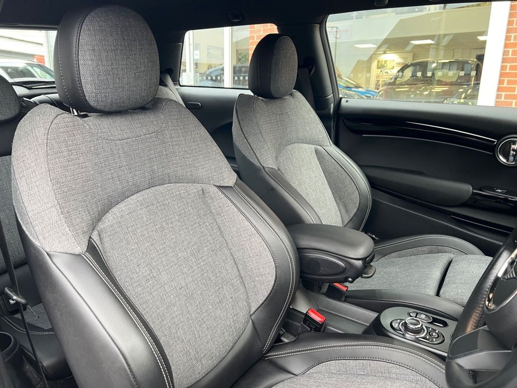 Used MINI Electric Hatch 2021 for sale - 76797709: Photo 11