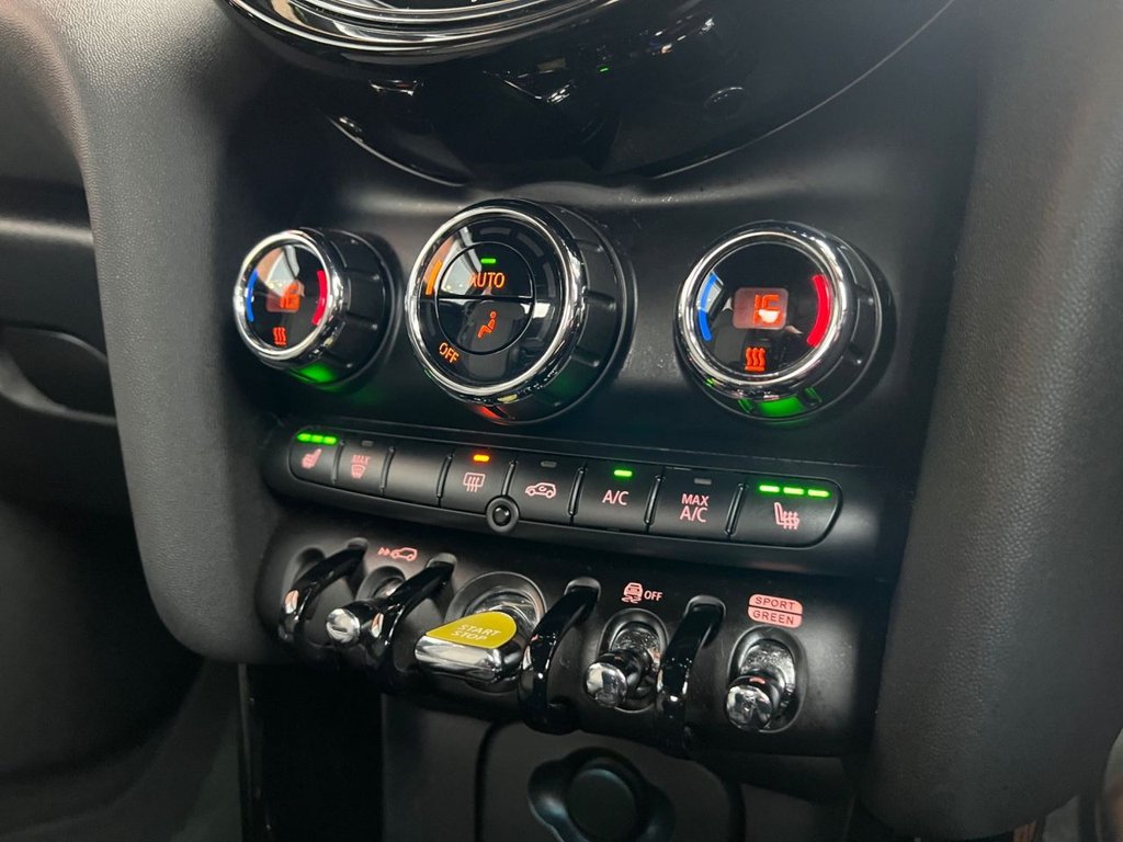 Used MINI Electric Hatch 2021 for sale - 76797709: Photo 21