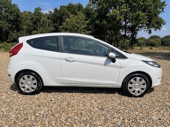 Used Ford Fiesta 2010 for sale - 79632991: Photo