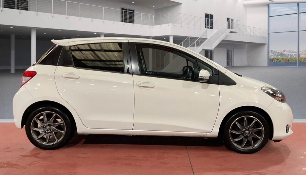 Used Toyota Yaris 2012 for sale - 77442300: Photo 4