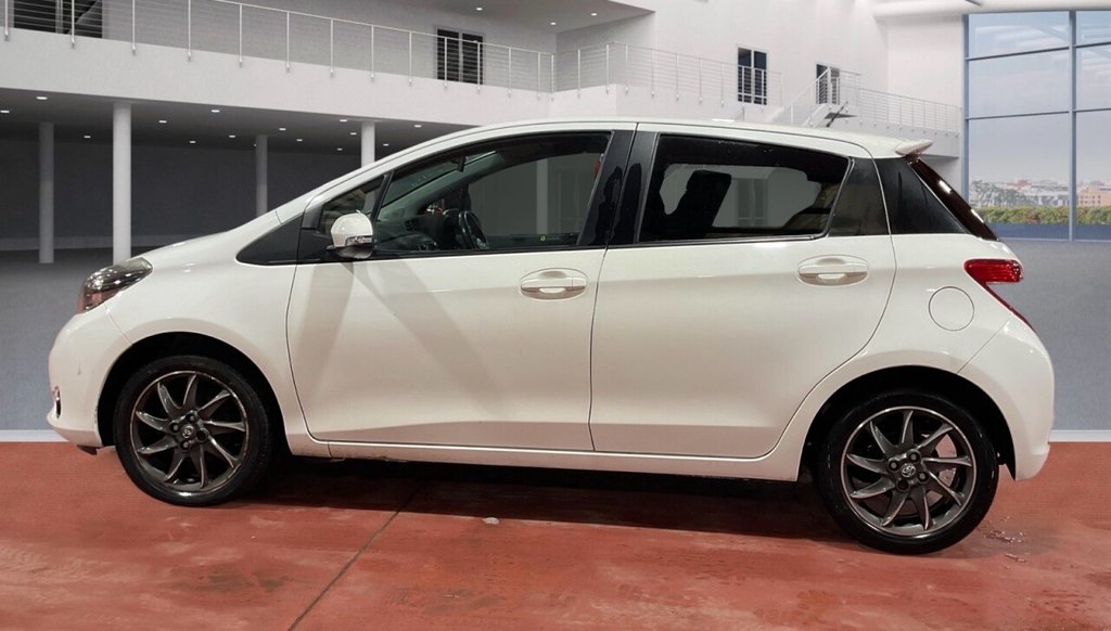 Used Toyota Yaris 2012 for sale - 77442300: Photo 5