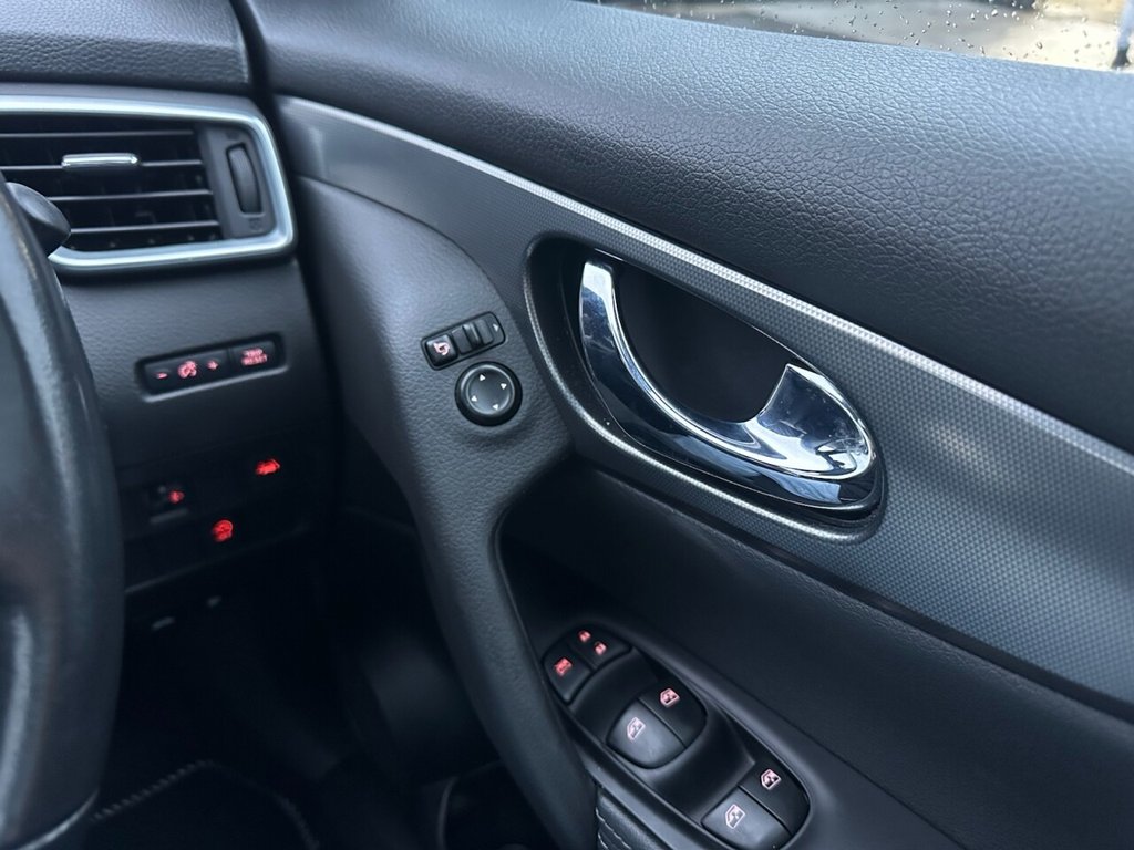 Used Nissan Qashqai 2018 for sale - 77037752: Photo 25