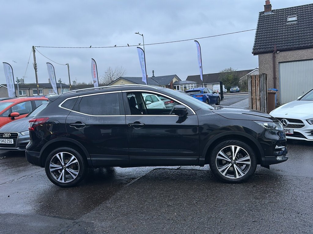 Used Nissan Qashqai 2018 for sale - 77037752: Photo 8