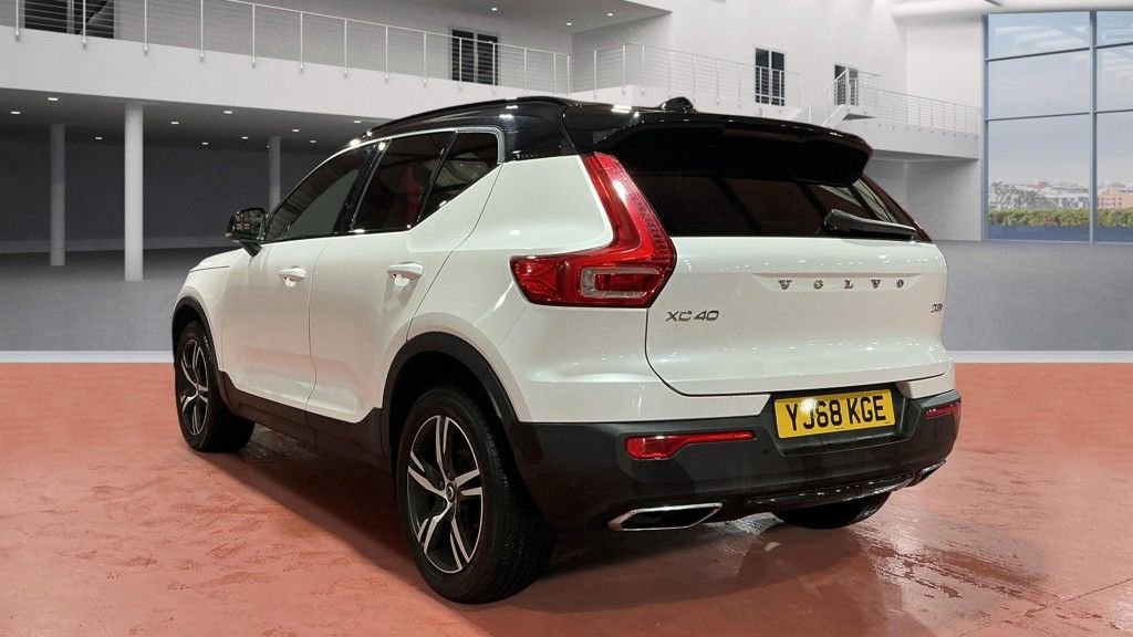 Used Volvo XC40 2018 for sale - 76901059: Photo 9