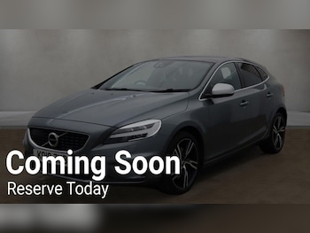 Used Volvo V40 2019 for sale - 79385117: Photo
