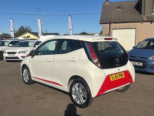 Used Toyota AYGO 2016 for sale - 76039550: Photo 5