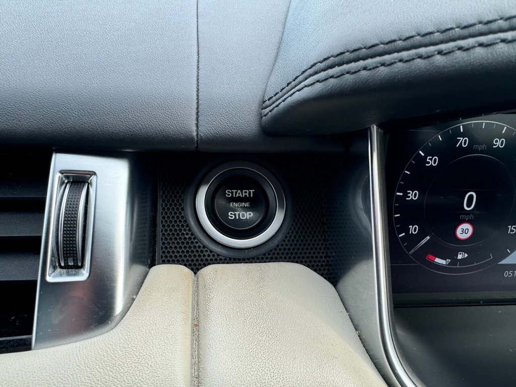 Used Land Rover Range Rover Sport 2018 for sale - 77327796: Photo 32