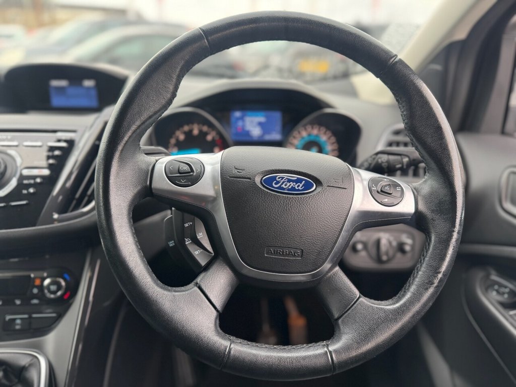 Used Ford Kuga 2015 for sale - 76768271: Photo 11