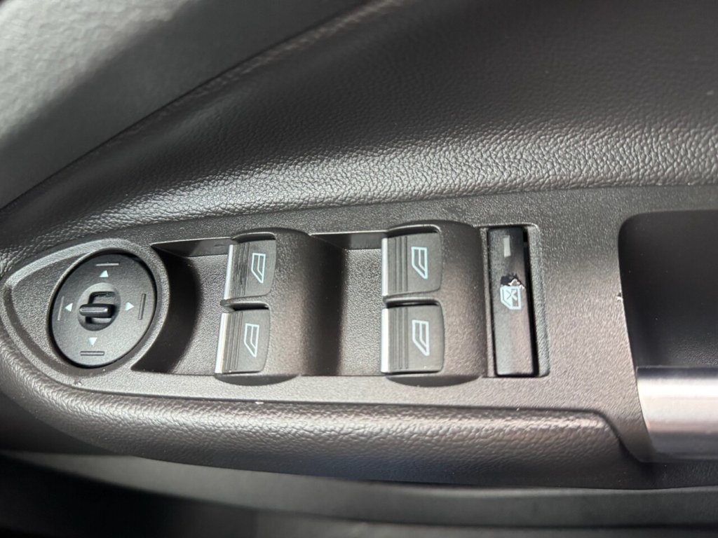 Used Ford Kuga 2015 for sale - 76768271: Photo 16