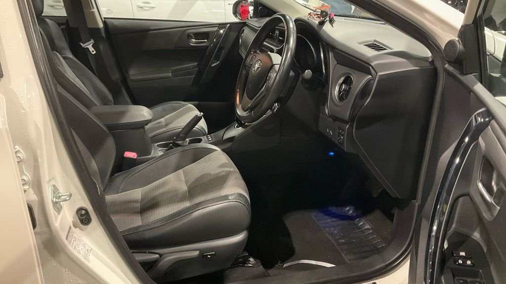 Used Toyota Auris 2016 for sale - 77302564: Photo 9