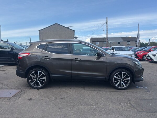 Used Nissan Qashqai 2017 for sale - 74558076: Photo 4