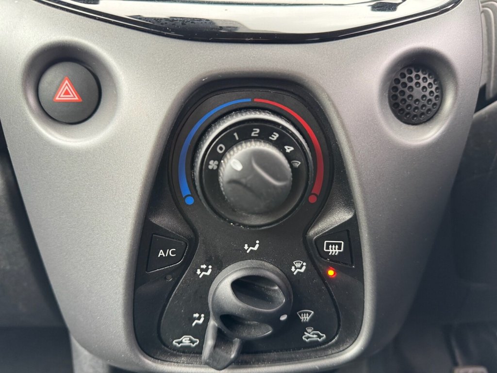 Used Toyota AYGO 2021 for sale - 76203296: Photo 20