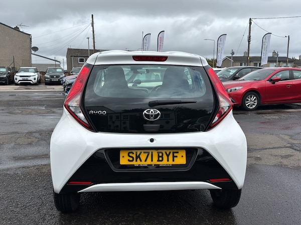 Used Toyota AYGO 2021 for sale - 76203296: Photo 6
