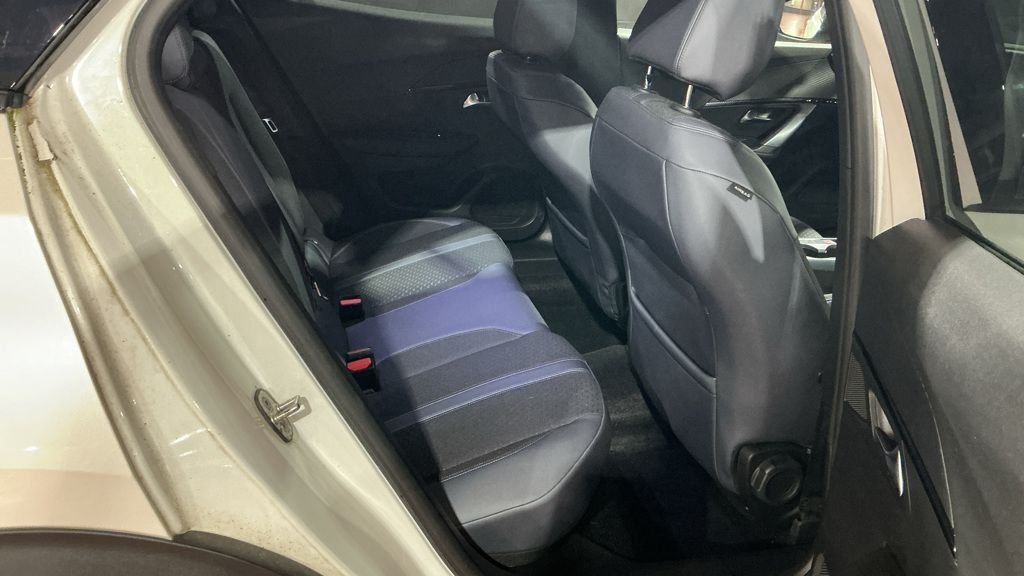 Used Peugeot 2008 2020 for sale - 77356040: Photo 9