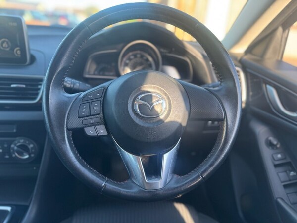 Used Mazda Mazda3 2014 for sale - 76245490: Photo 9
