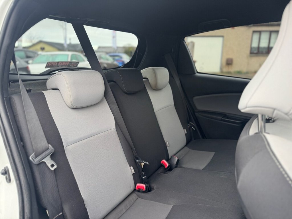 Used Toyota Yaris 2016 for sale - 77139564: Photo 10