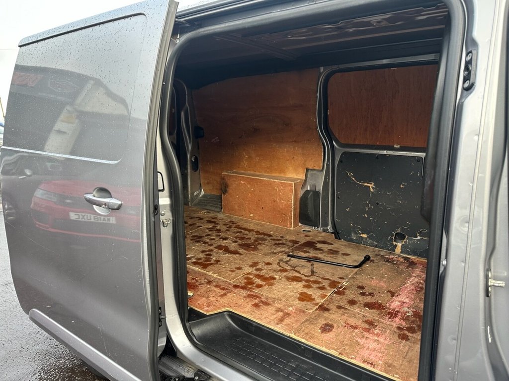 Used Vauxhall Vivaro 2019 for sale - 76758701: Photo 25