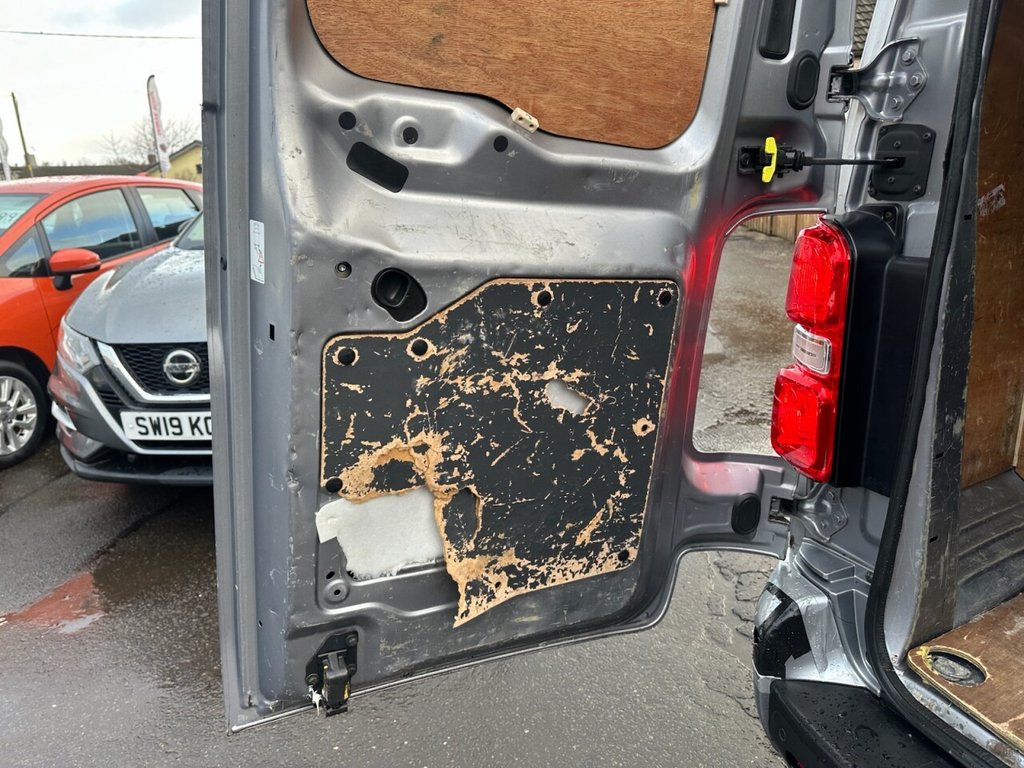 Used Vauxhall Vivaro 2019 for sale - 76758701: Photo 26