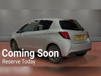 Used Toyota Yaris 2016 for sale - 79422824: Photo
