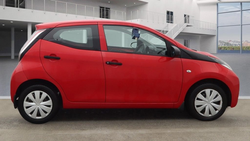 Used Toyota AYGO 2015 for sale - 77241696: Photo 11