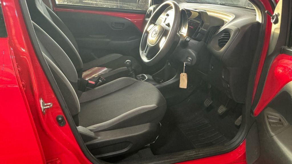 Used Toyota AYGO 2015 for sale - 77241696: Photo 15