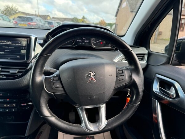 Used Peugeot 2008 2016 for sale - 76202856: Photo 11