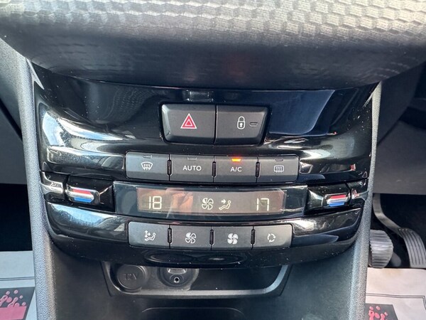 Used Peugeot 2008 2016 for sale - 76202856: Photo 20