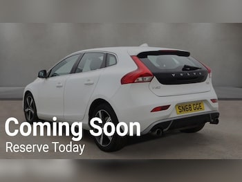 Used Volvo V40 2018 for sale - 79122270: Photo