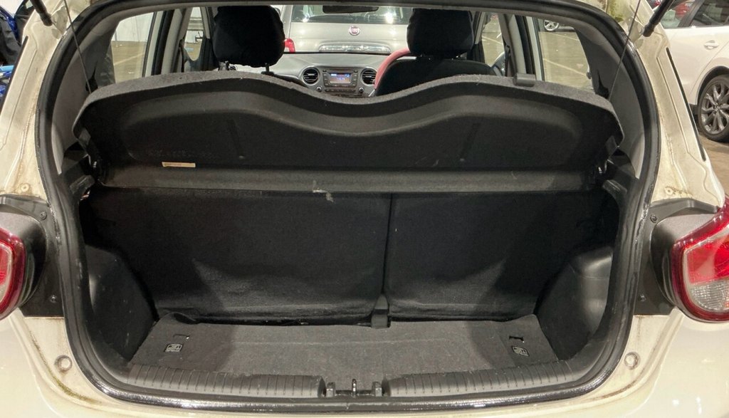 Used Hyundai i10 2017 for sale - 77470591: Photo 11