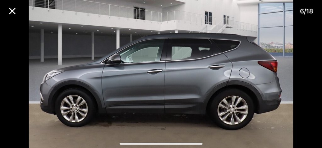 Used Hyundai Santa Fe 2017 for sale - 76768379: Photo 6