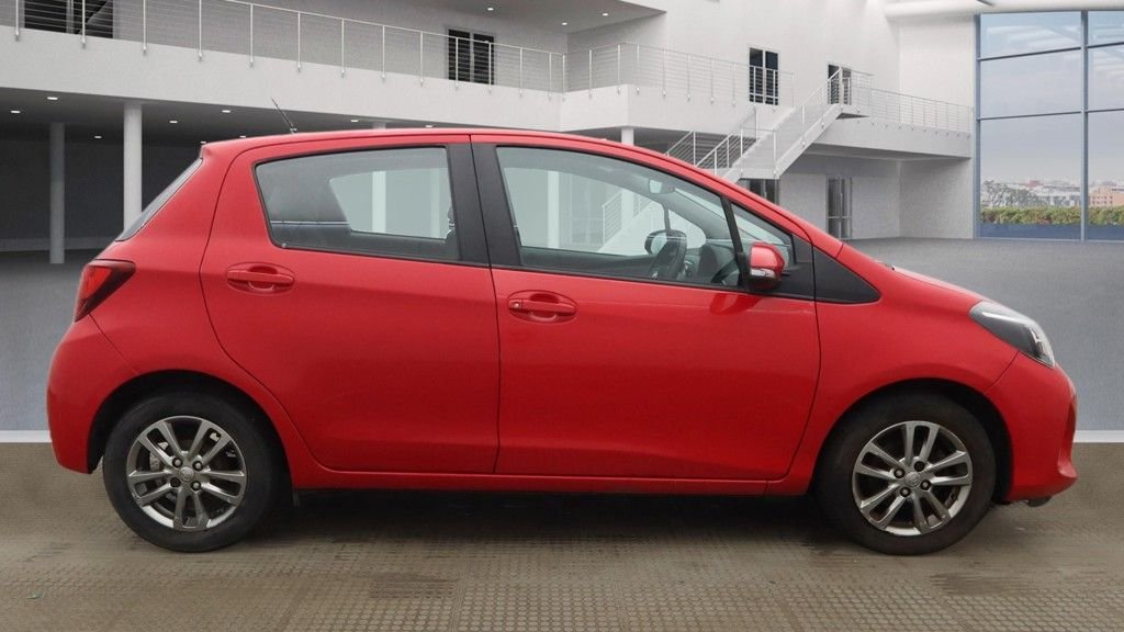 Used Toyota Yaris 2015 for sale - 77981565: Photo 11