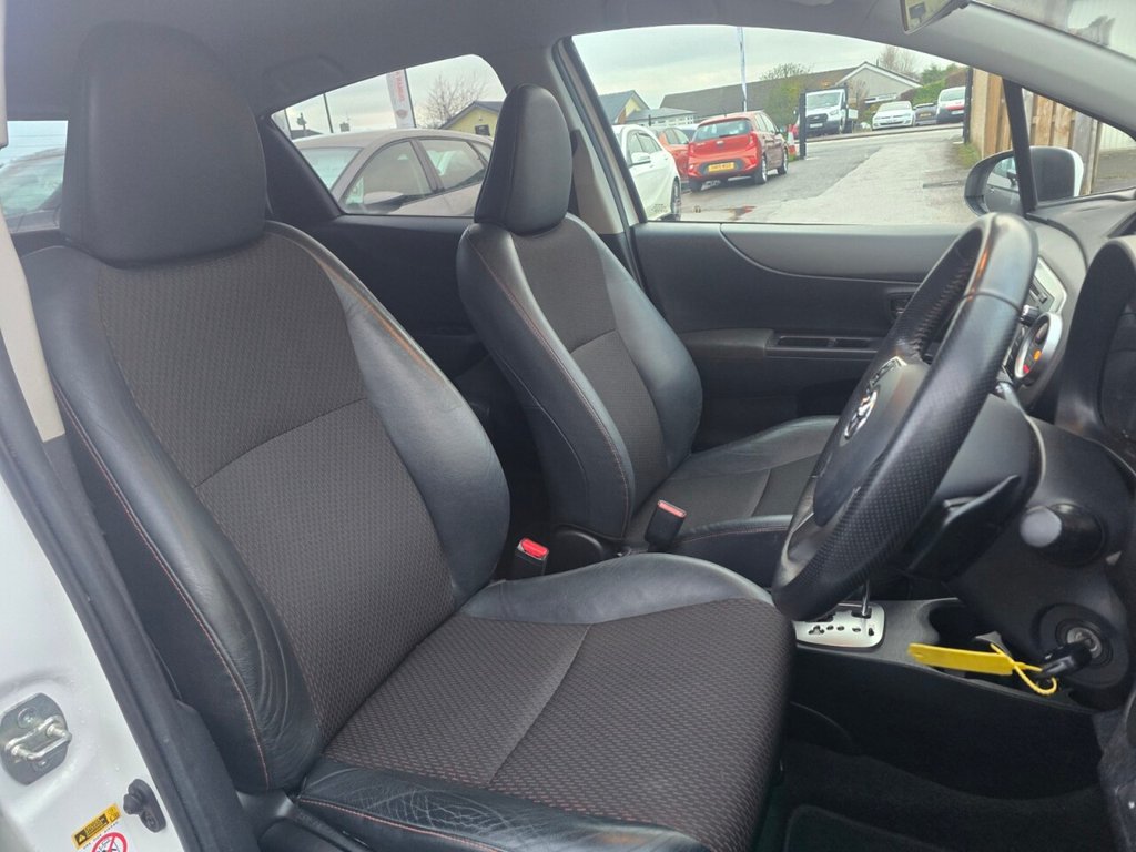 Used Toyota Yaris 2012 for sale - 77890942: Photo 12