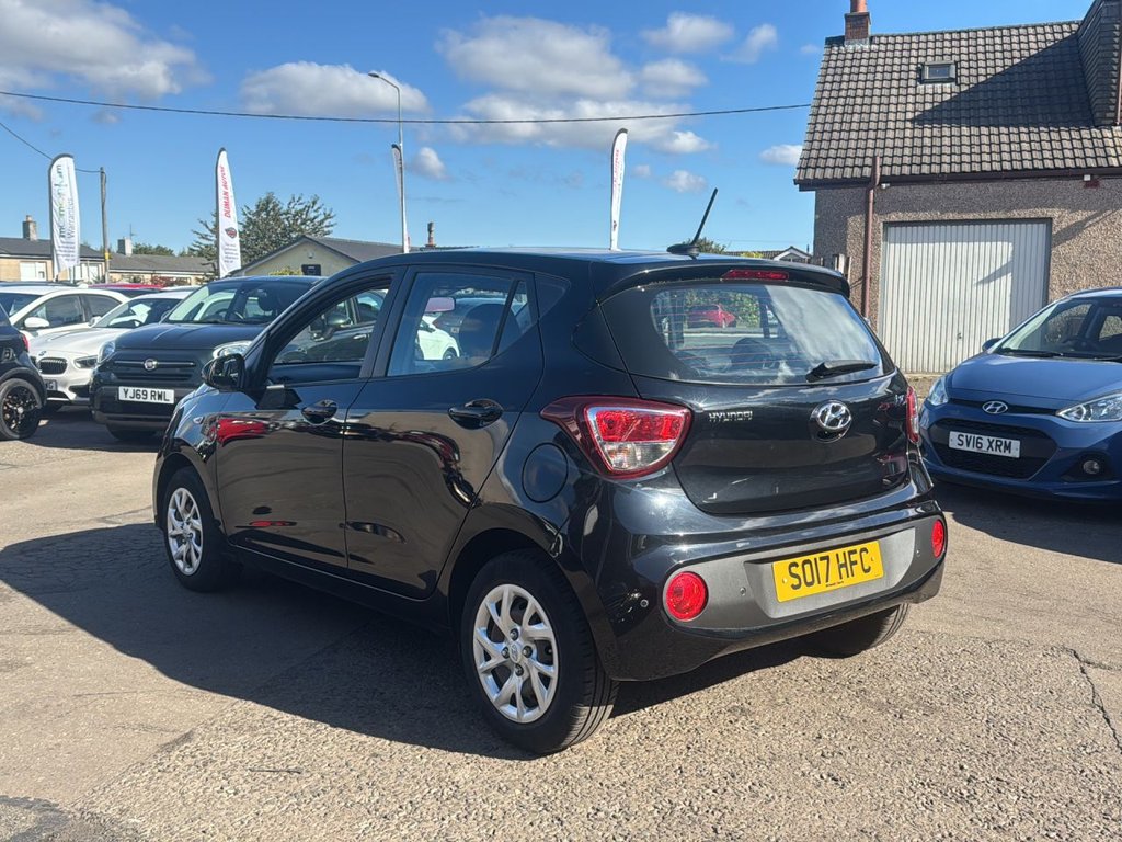 Used Hyundai i10 2017 for sale - 75937739: Photo 4