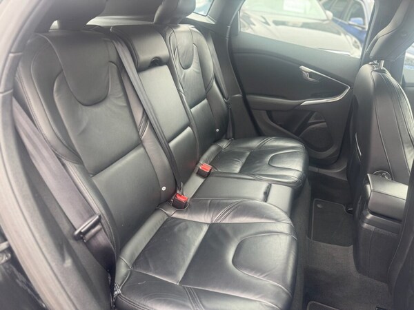 Used Volvo V40 2014 for sale - 75659912: Photo 10