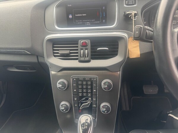 Used Volvo V40 2014 for sale - 75659912: Photo 16