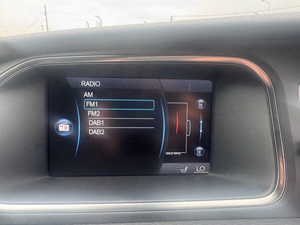 Used Volvo V40 2014 for sale - 75659912: Photo 18