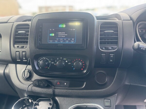 Used Vauxhall Vivaro 2017 for sale - 76081149: Photo 14