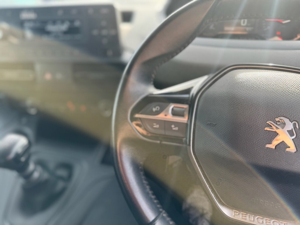 Used Peugeot Rifter 2019 for sale - 77609321: Photo 29