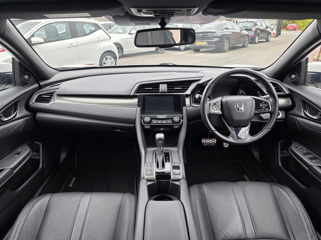 Used Honda Civic 2017 for sale - 76773006: Photo 11