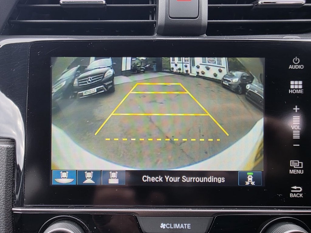 Used Honda Civic 2017 for sale - 76773006: Photo 22