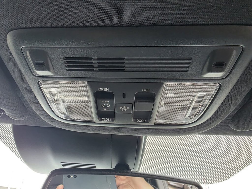 Used Honda Civic 2017 for sale - 76773006: Photo 24