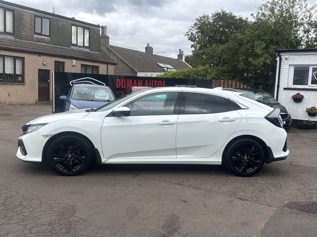 Used Honda Civic 2017 for sale - 76773006: Photo 4