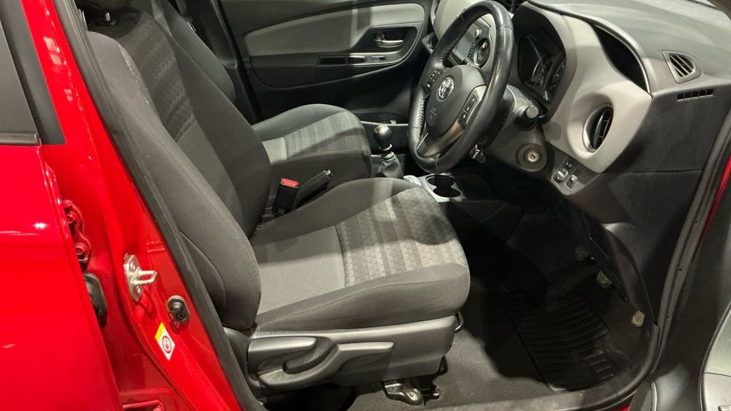 Used Toyota Yaris 2017 for sale - 77981592: Photo 15