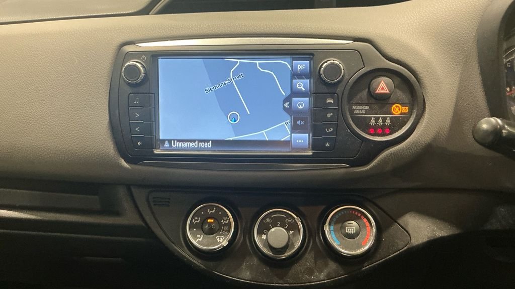 Used Toyota Yaris 2017 for sale - 77981592: Photo 17