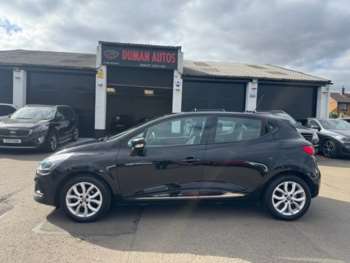 Used Renault Clio 2018 for sale - 73702259: Photo