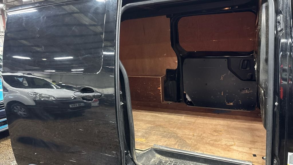 Used Vauxhall Vivaro 2020 for sale - 76527178: Photo 8