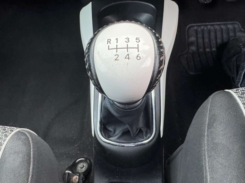 Used Toyota Yaris 2014 for sale - 77643016: Photo 14