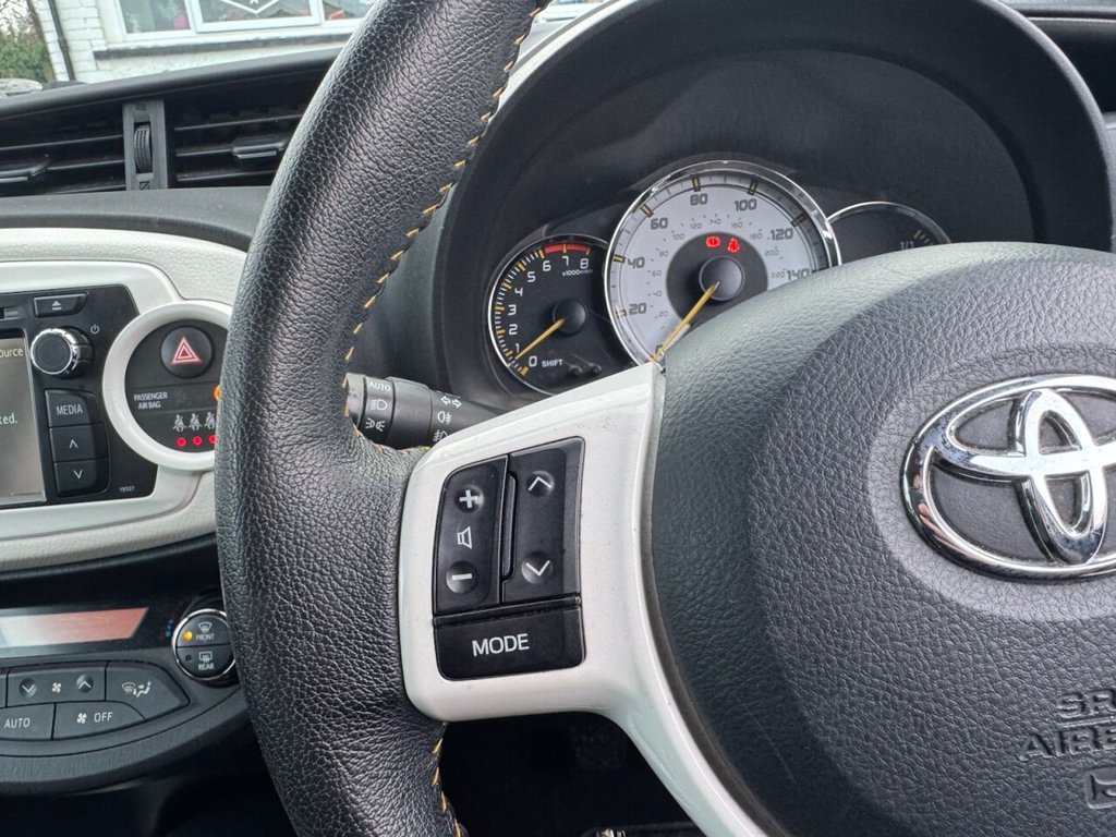 Used Toyota Yaris 2014 for sale - 77643016: Photo 16