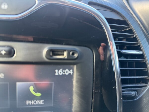 Used Renault Captur 2015 for sale - 75752527: Photo 24