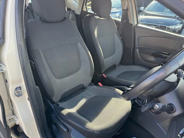 Used Renault Captur 2015 for sale - 75752527: Photo 9